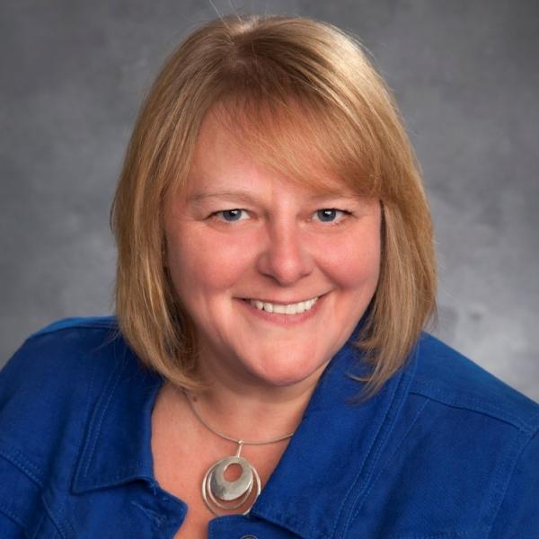 Tracy Giles, Cert Ed